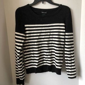 Black and white wet seal long sleeve